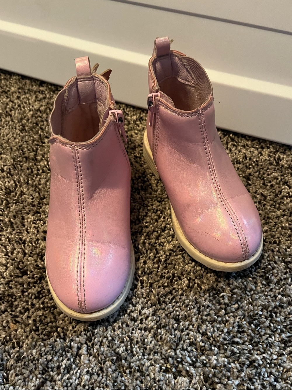Carters girls boots. #K4